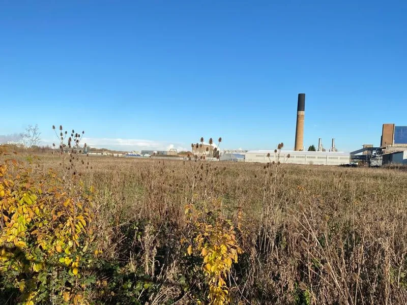 Adjacent industrial neighbours